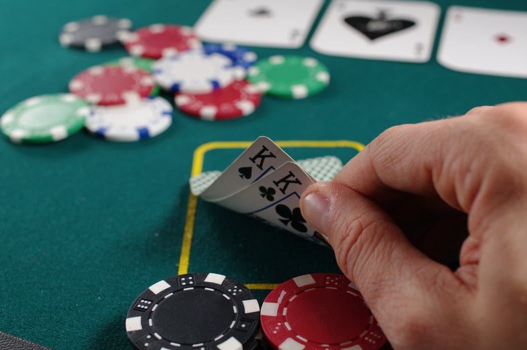 3 Simple Hacks to Expose Poker Cheaters