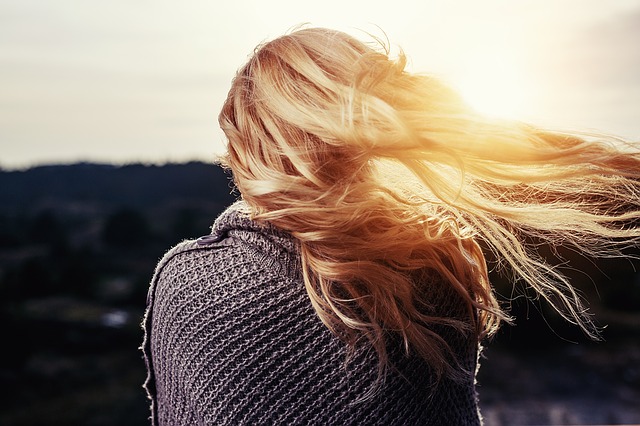 5 Ways to Take Care of Your Hair Naturally