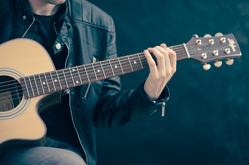 Best Guitar Tricks to Impress Your Friends or Colleagues at Parties