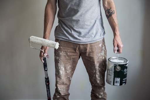 How to Keep Your Neighbors Happy During a Home Renovation Project