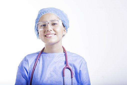Eight Advantages of Pursuing Higher Education in Nursing