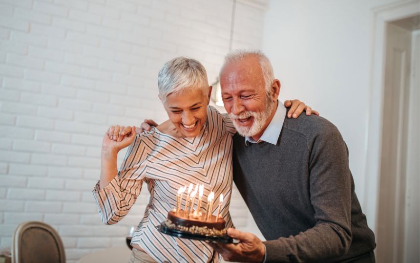 How To Plan a Good Birthday Party for a Senior
