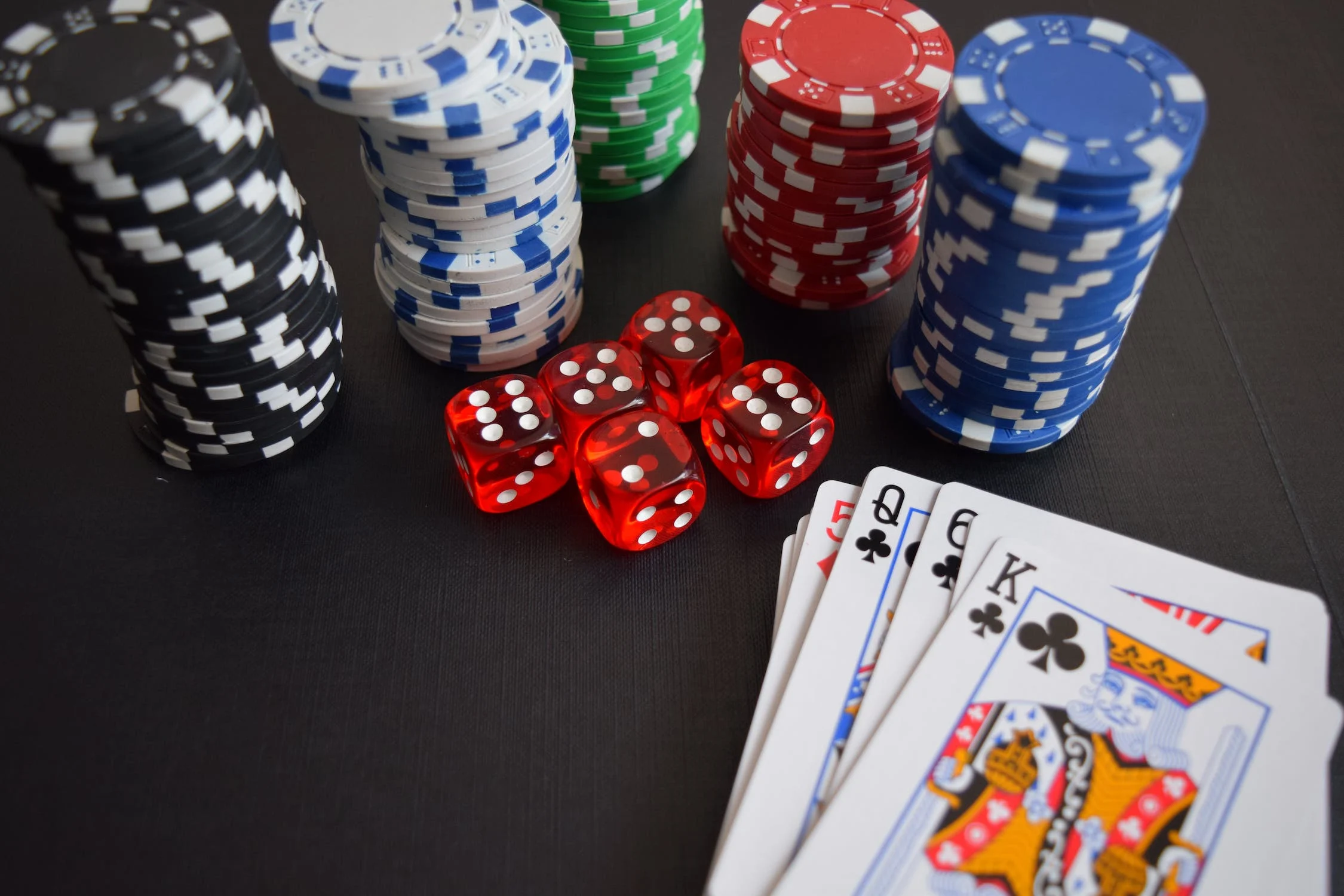 Traditional and online casinos: what are the differences?