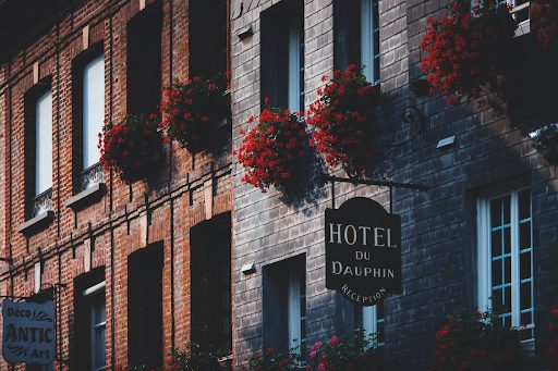 6 Awesome Tips To Help You Book the Right Hotel for Your Next Trip