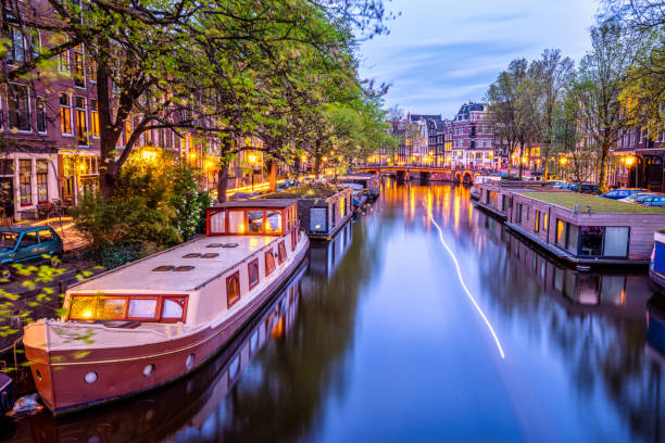 Discover the Magic of Amsterdam – A Guide to the City of Canals